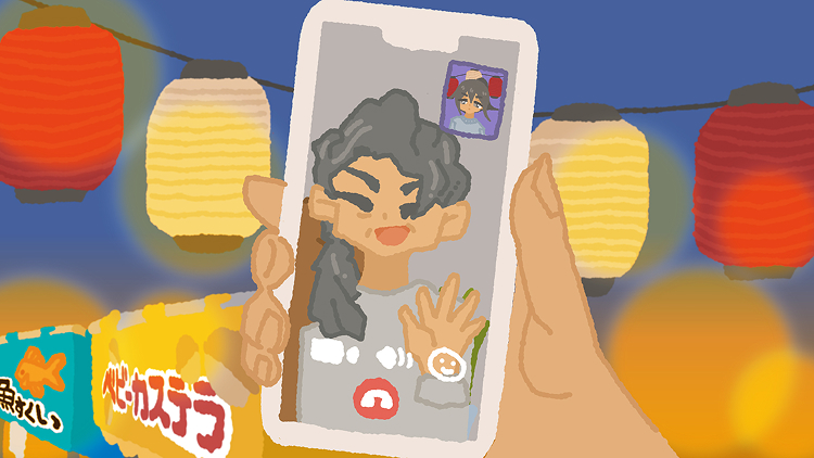 祭りの中スマートフォンに映る母
