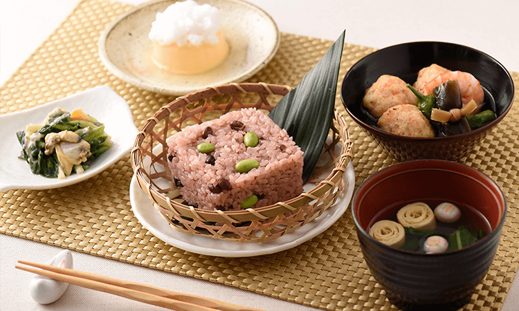 患者さま、入所者さまに365日バラエティに富んだおいしいお食事を